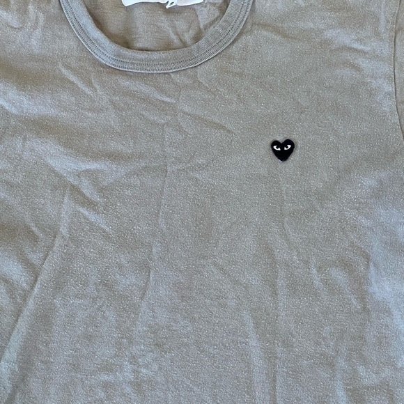 Comme des Garçons Play Mustard T-Shirt - Picture 9 of 11